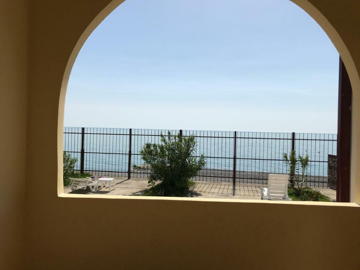 Davel Hotel Gagra Kültér fotó