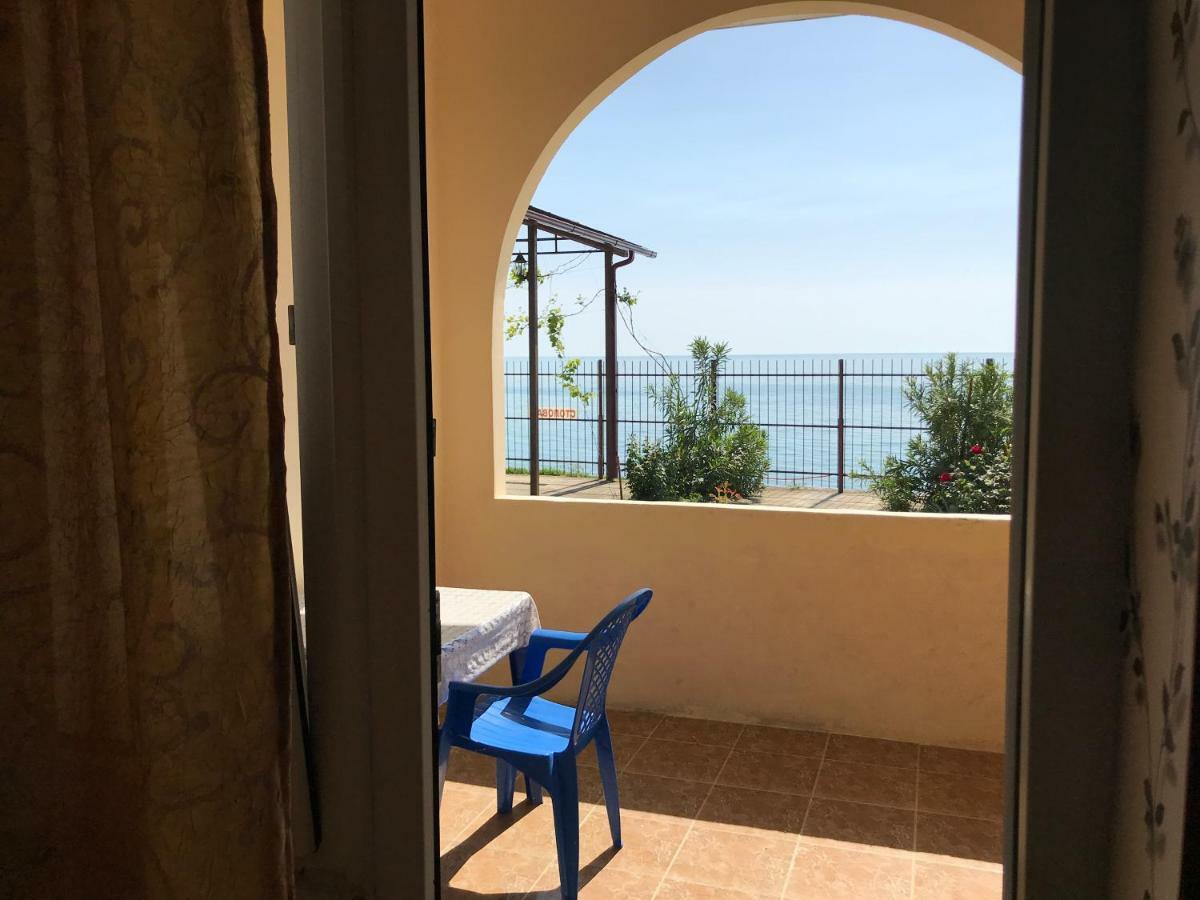 Davel Hotel Gagra Kültér fotó